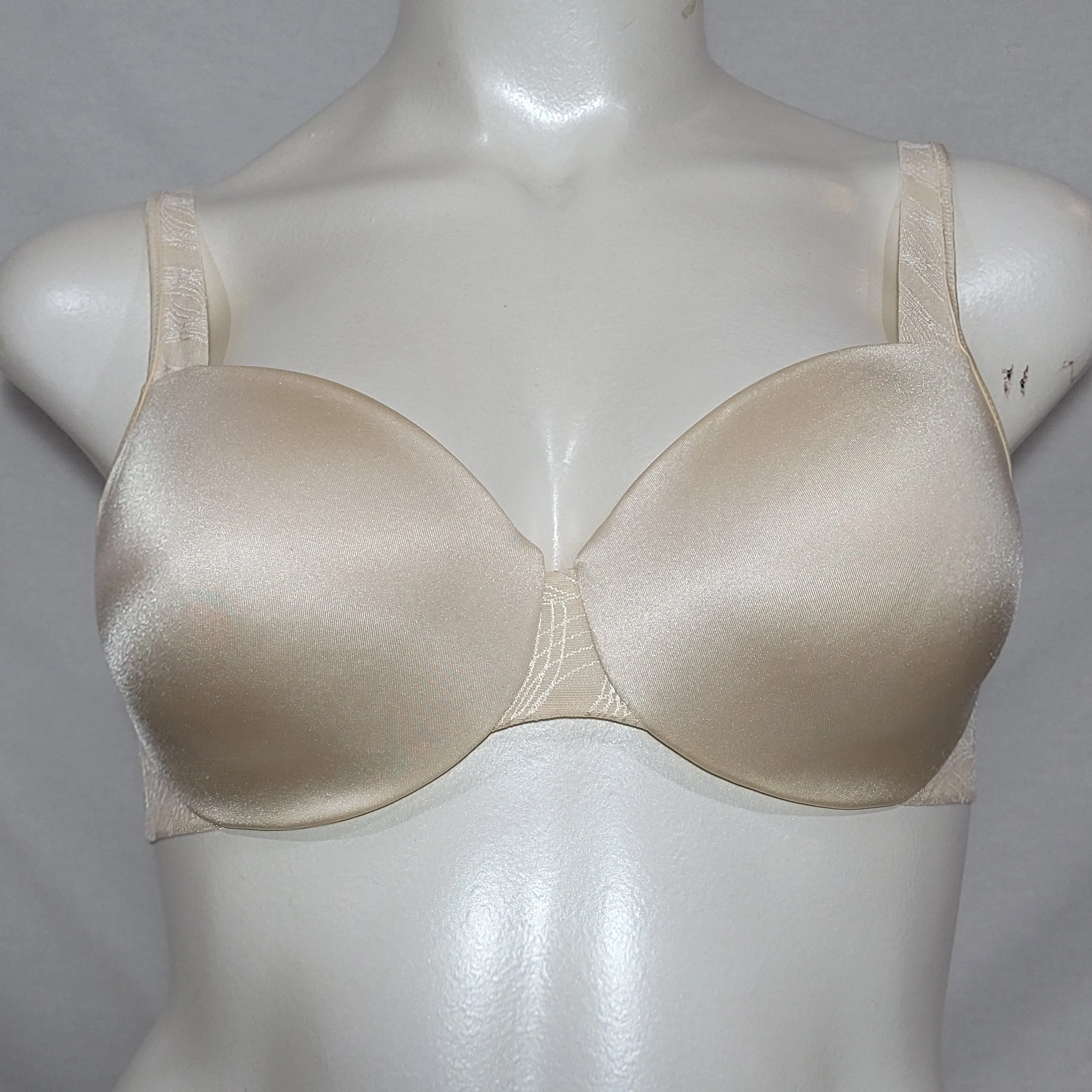 Bali BB64 Worry Free Beige Padded Underwire T-Shirt Bra 40DD Ivory NWT (Copy)