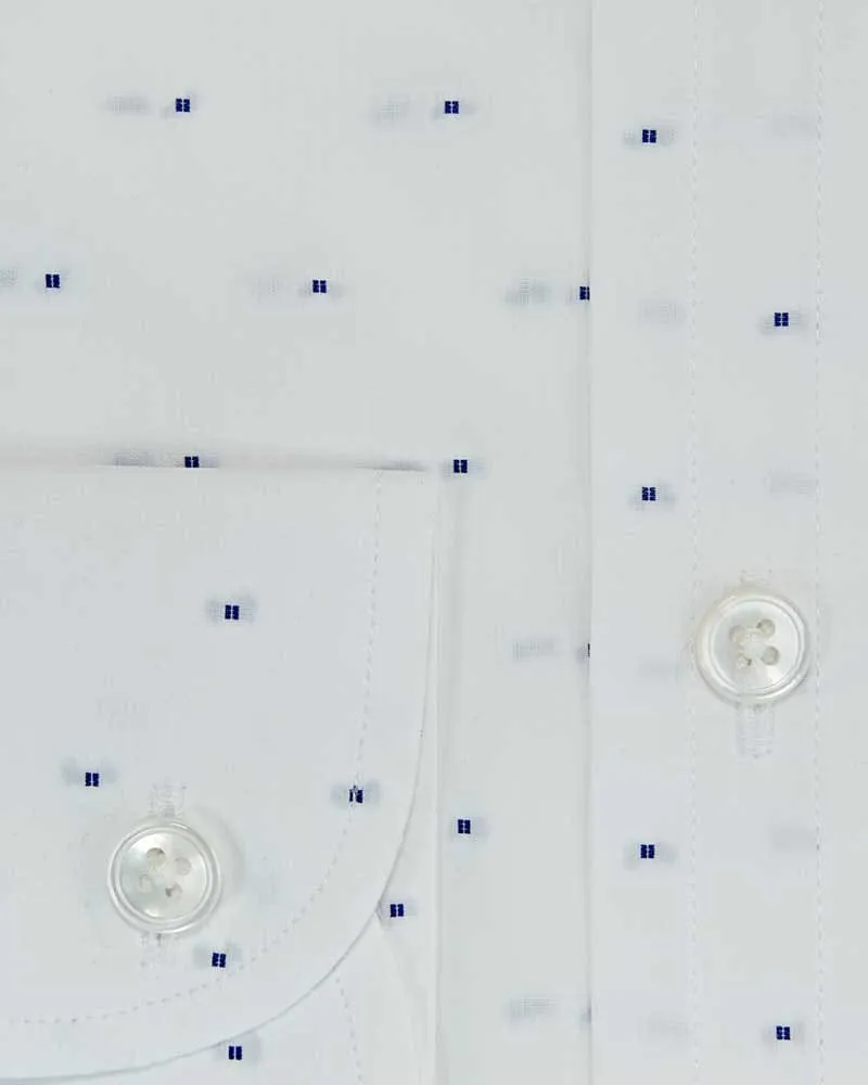 Contemporary Fit Button Down Collar 2 Button Cuff Shirt In White With Small Blue Square