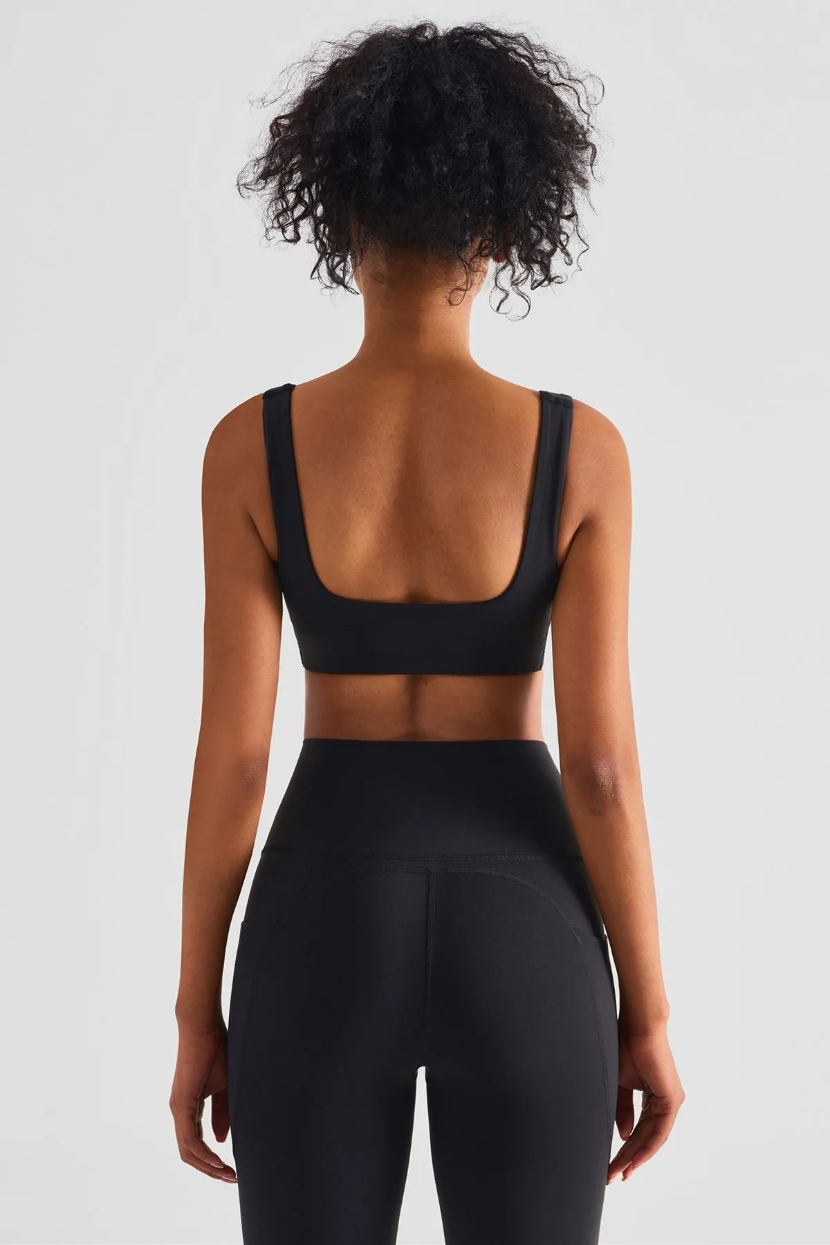 Straight Straps Backless Sports Bra